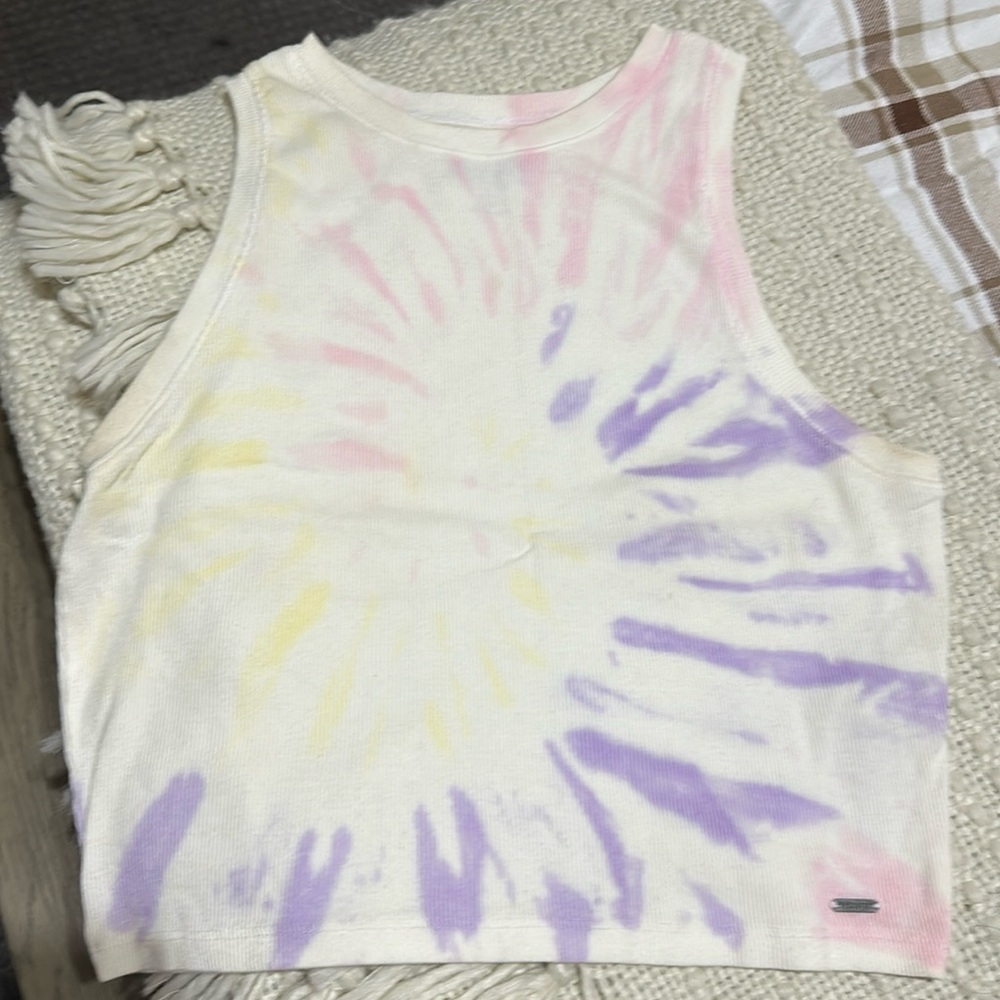 Hollister crop top size large
